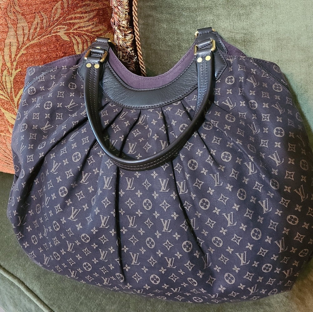 Louis Vuitton Chocolate Monogram Idylle Fantaisie Handbag - Picture 3 of 7
